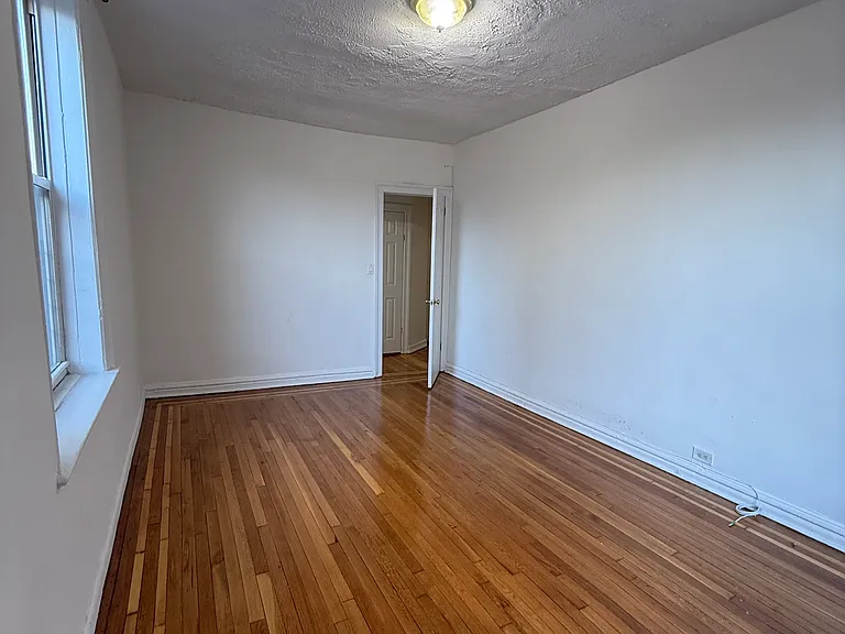 1504 Sheridan Ave #1 — Photo 6
