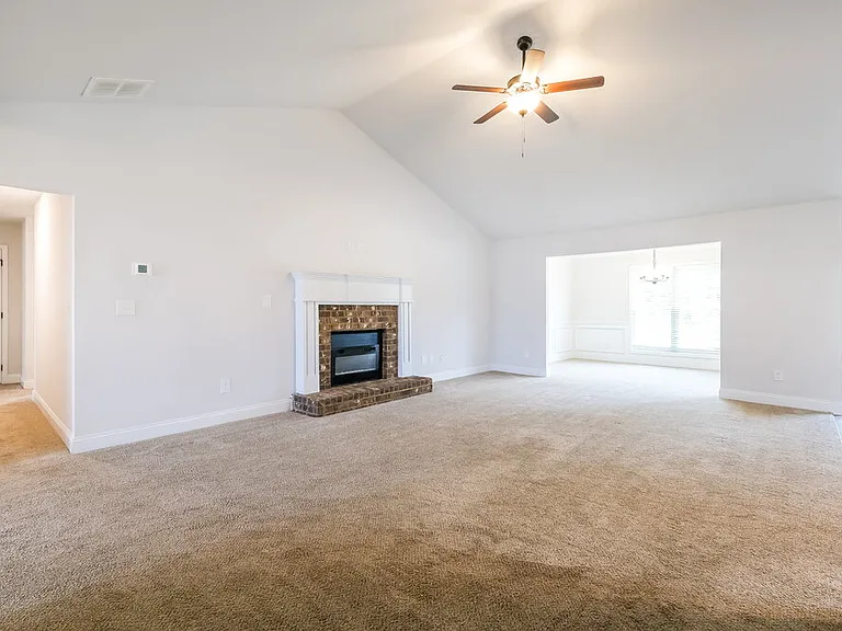 150 Heartland Cir — Photo 5