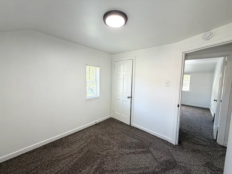 125 Walnut St #3 — Photo 13