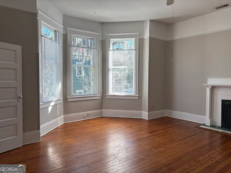 836 E Henry St #C — Photo 20