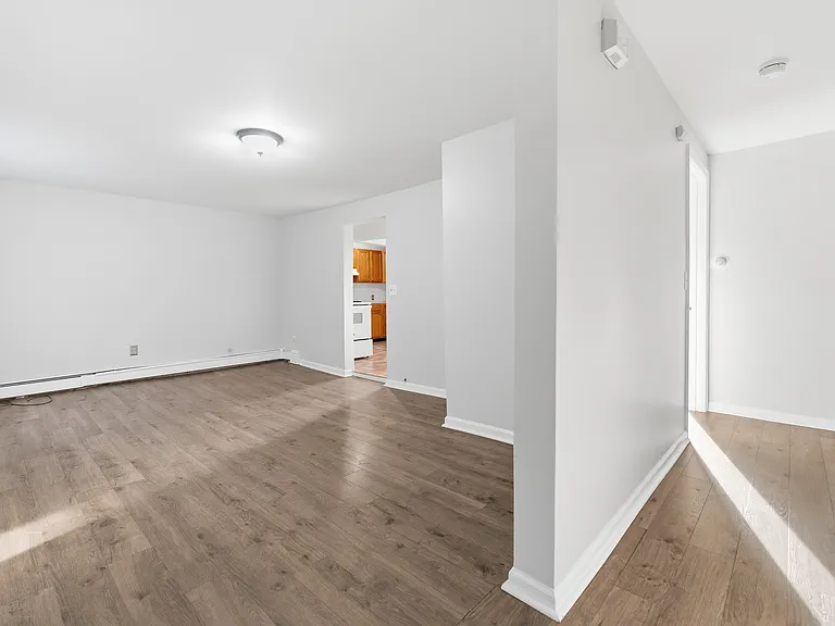 78 Belmont Ave #B — Photo 10