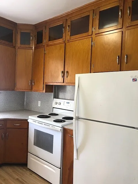 2 bed, $1,650 — Photo 2