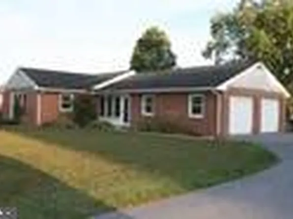 747 Bruce Ave, Mount Joy, PA 17552