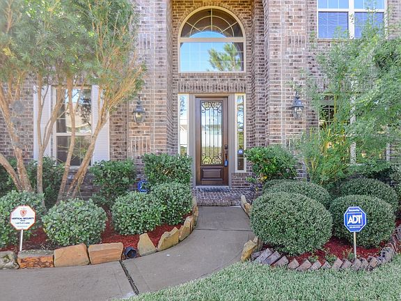 3rd image of 8002 Garland Path Bend Ln