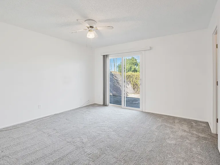 2104 E Cornell Dr — Photo 14