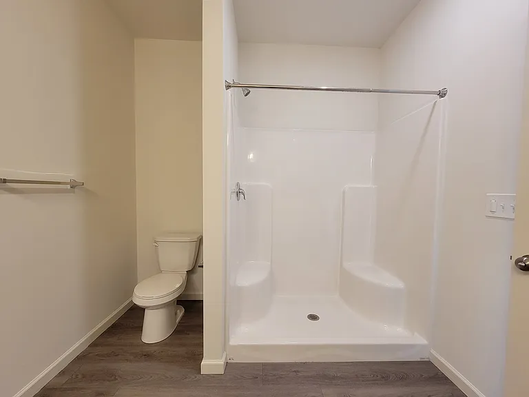 4601 Commerce St #301 — Photo 18