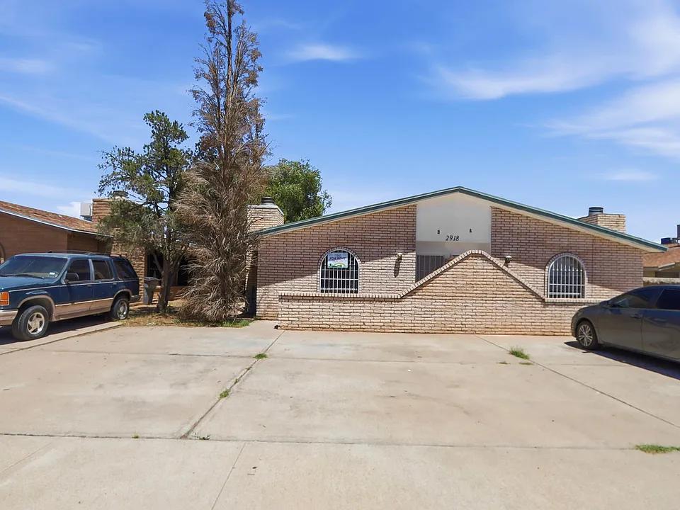 2918 E Glen Dr #B