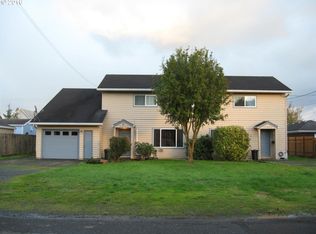 1011 Grove Ave, Tillamook, OR 97141