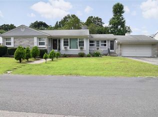 9 3rd St, North Providence, RI 02911