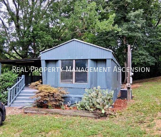 336 Maple Grove Rd NW — Photo 1