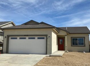 5312 Gannet Ln, Pueblo, CO 81008