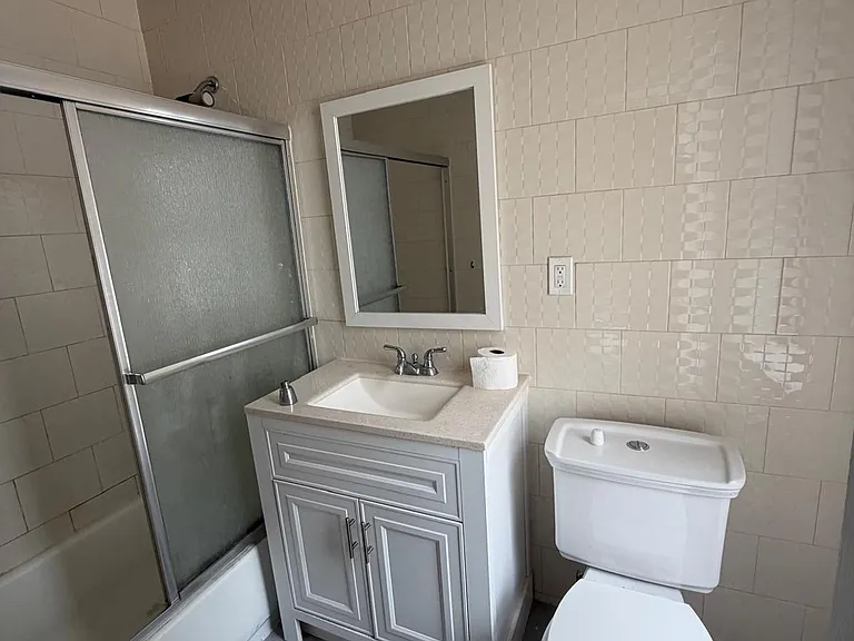 193 Newark Ave #4 — Photo 3