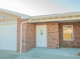190 Rylee Cir UNIT B, Holts Summit, MO 65043