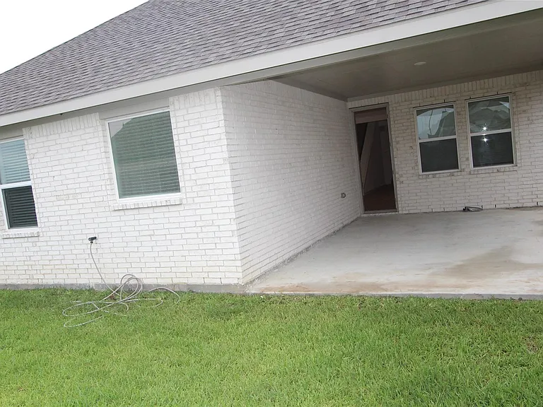 21202 Surf Island Dr — Photo 38