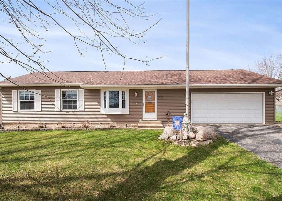 2nd image of 1885 Broadview Ct