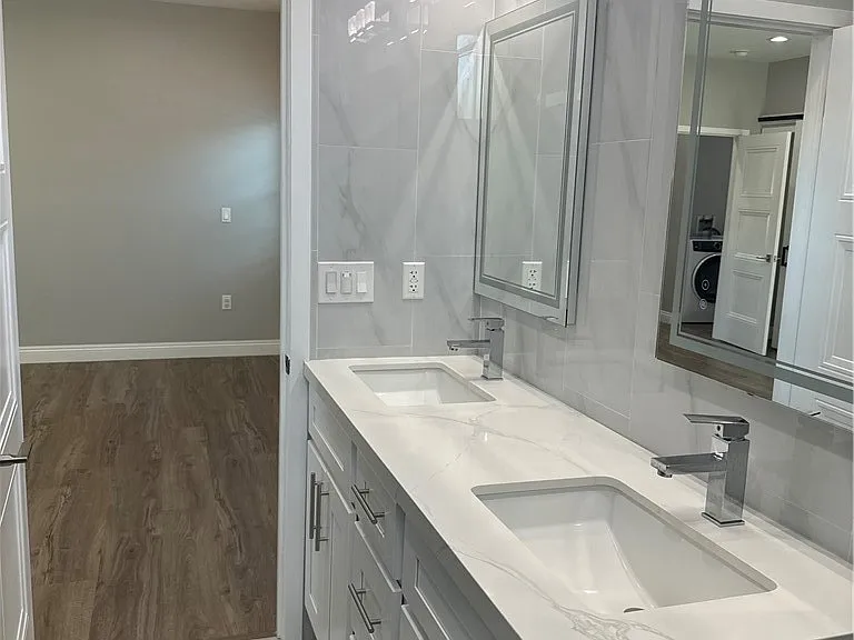 5272 Barcelona Cir — Photo 14