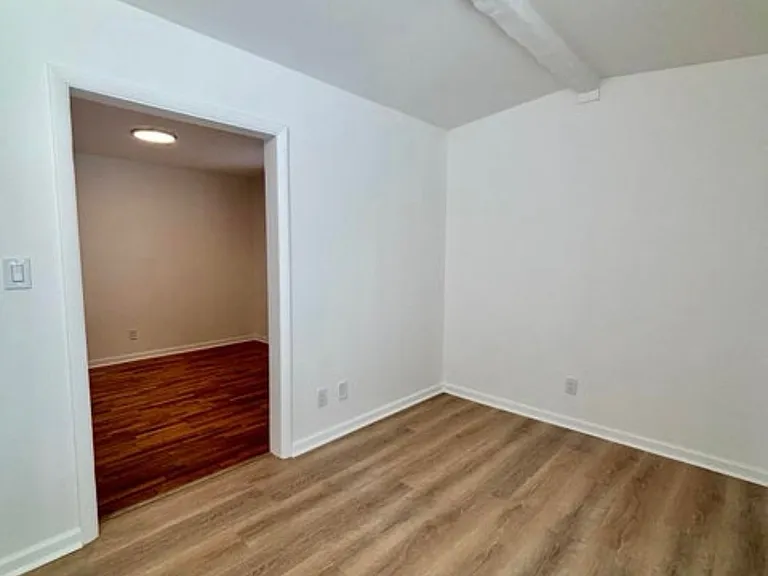 325 Winwood Ave — Photo 25