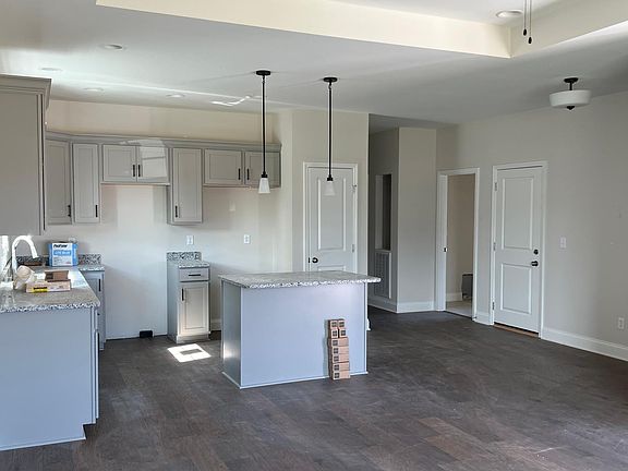 5th image of 1155 County House Ln