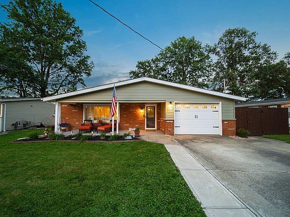 5th image of 35 Oakwood Dr
