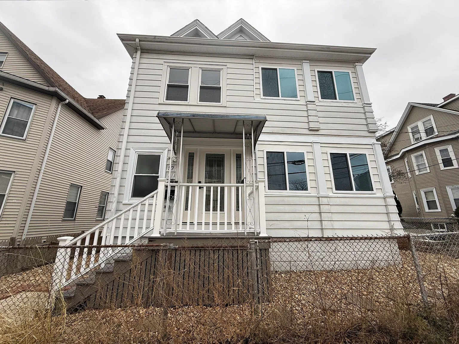 3 bed, 1500 sqft, $3,500 — Photo 1