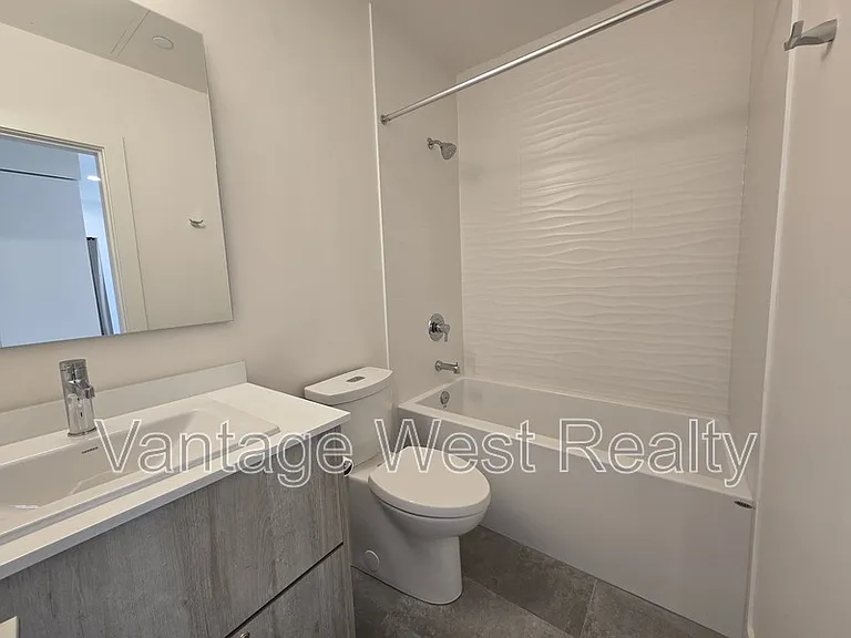 3699 Capozzi Rd #406 — Photo 16