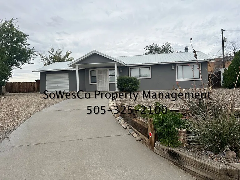 310 McCloud Ct — Photo 1