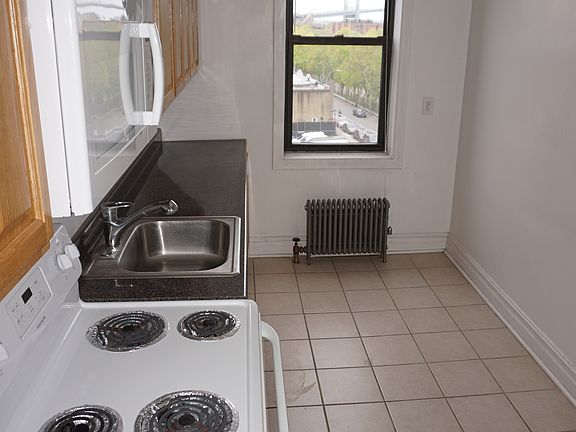 3rd image of 675 86th St APT E1