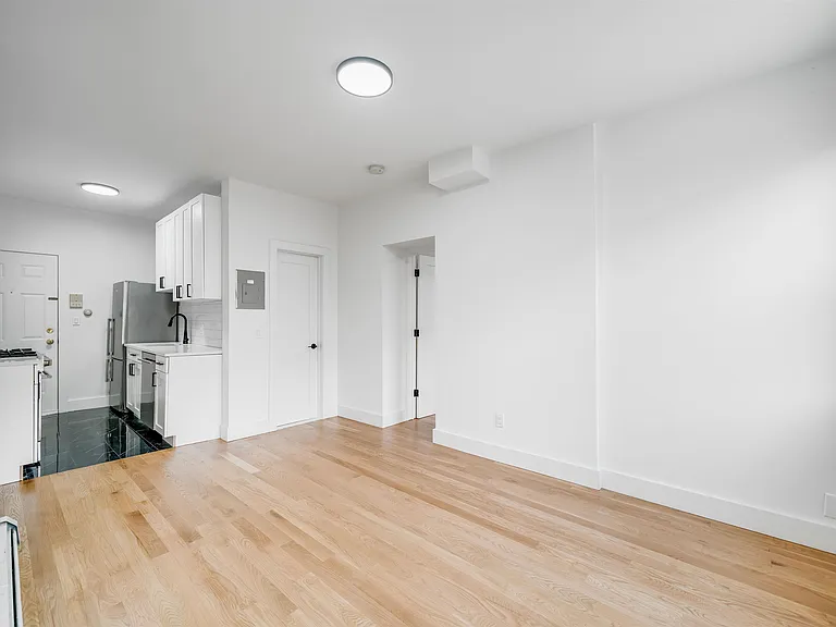 216 Jefferson St #2 — Photo 1