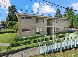 9015 9th Ave SW, Seattle, WA 98106