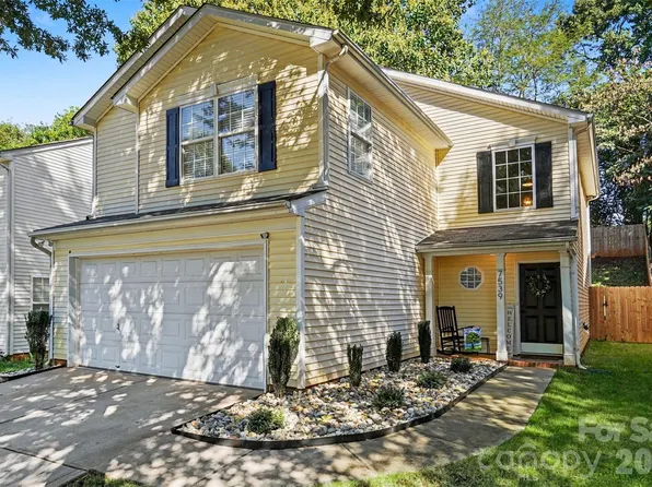7539 Lady Liberty Ln, Charlotte, NC 28217