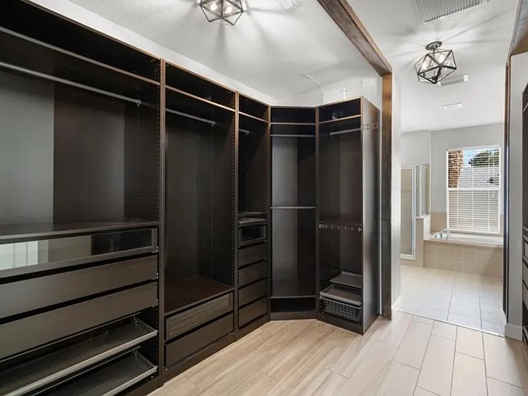 3827 Misty Landing Dr — Photo 14