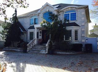 224 Carteret St, Staten Island, NY 10307