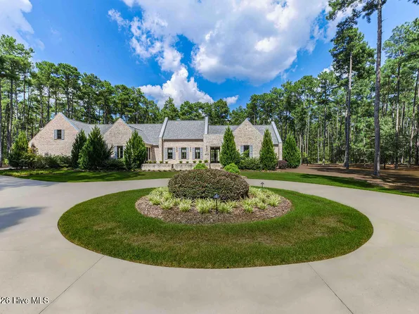 40 Cherry Hill Drive, Pinehurst, NC 28374