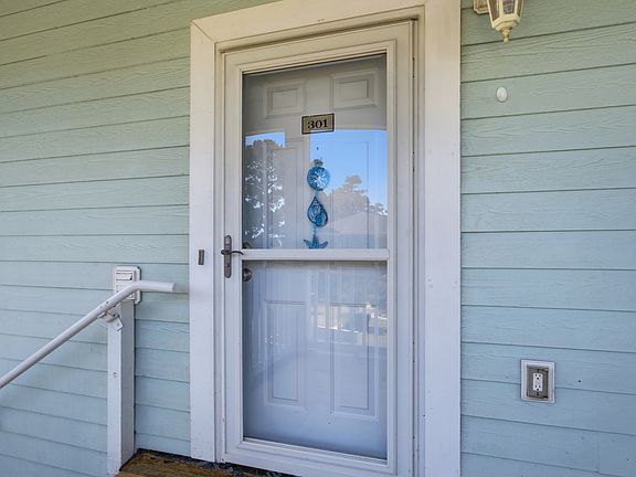 3rd image of 4647 Wild Iris Dr APT 301