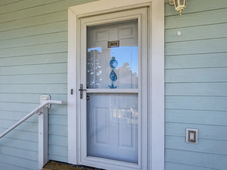 4647 Wild Iris Dr #301 — Photo 3