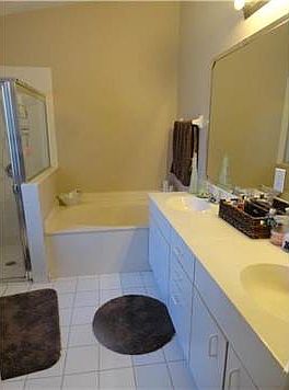 5th image of 16439 NW 18th St
