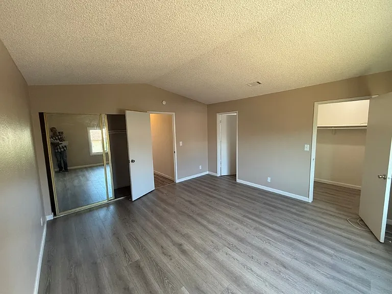 131 Glasgow Way — Photo 73