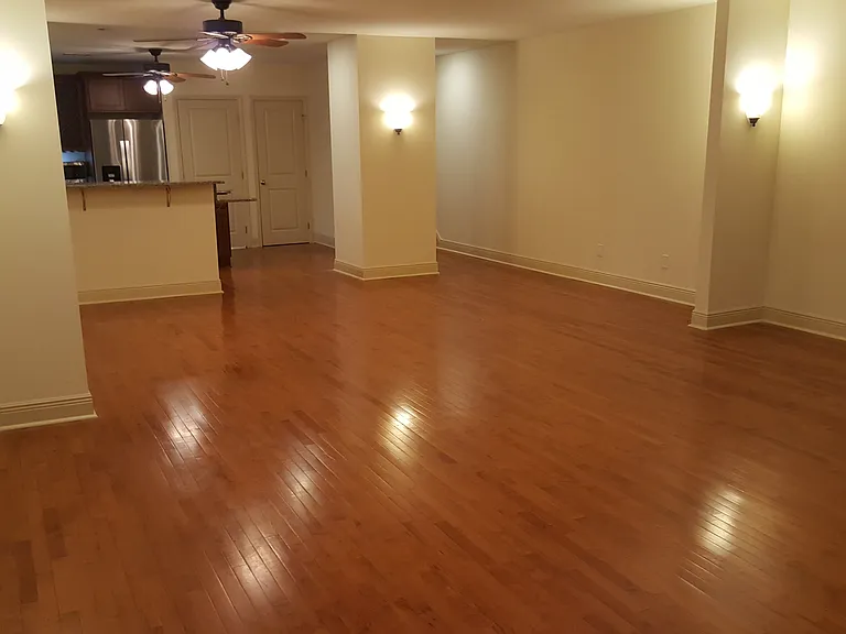 6021 Canal Blvd — Photo 5