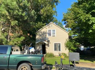632 Pine St, Lapeer, MI