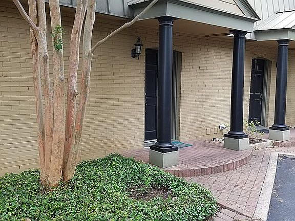 Front entry of condo