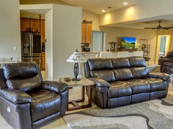 941 SW Fable Avenue, Port St Lucie, FL 34953