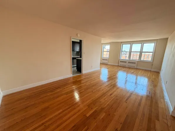 139-55 35th Avenue image 1 of 12