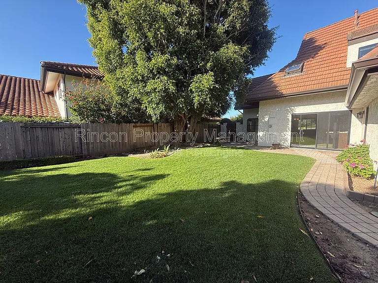 408 Galvin Cir — Photo 21