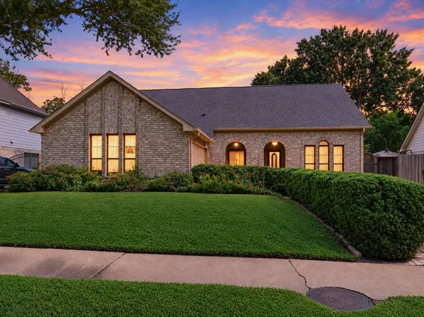 503 Province Place Dr, Katy, TX 77450