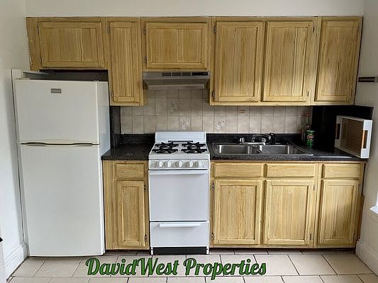 1st image of 168 12th St #2