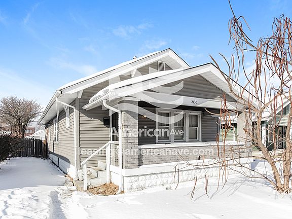 1572574_002_front_view_2.jpg