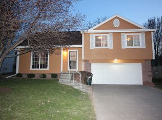 11267 Bauman Ave, Omaha, NE 68164