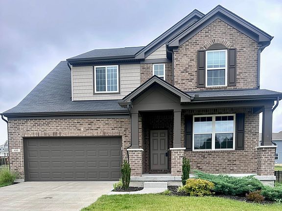 2nd image of 400 Champagne Ln