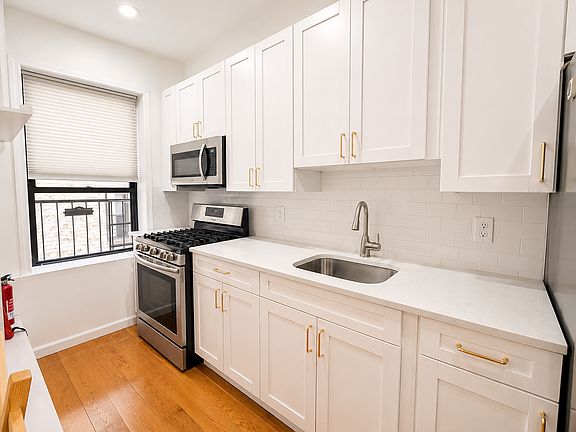5th image of 7612 Park Ave APT B7