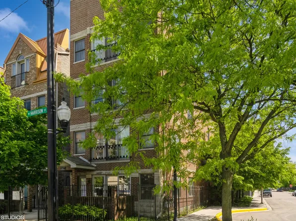 2457 W Harrison St Unit 1, Chicago, IL 60612